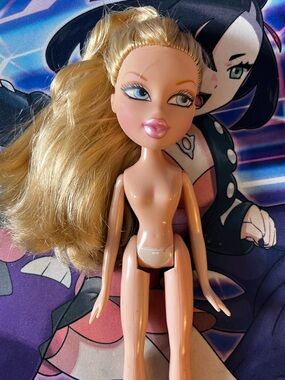 Bratz Cloe Birthday 3rd Wave 2008 Doll